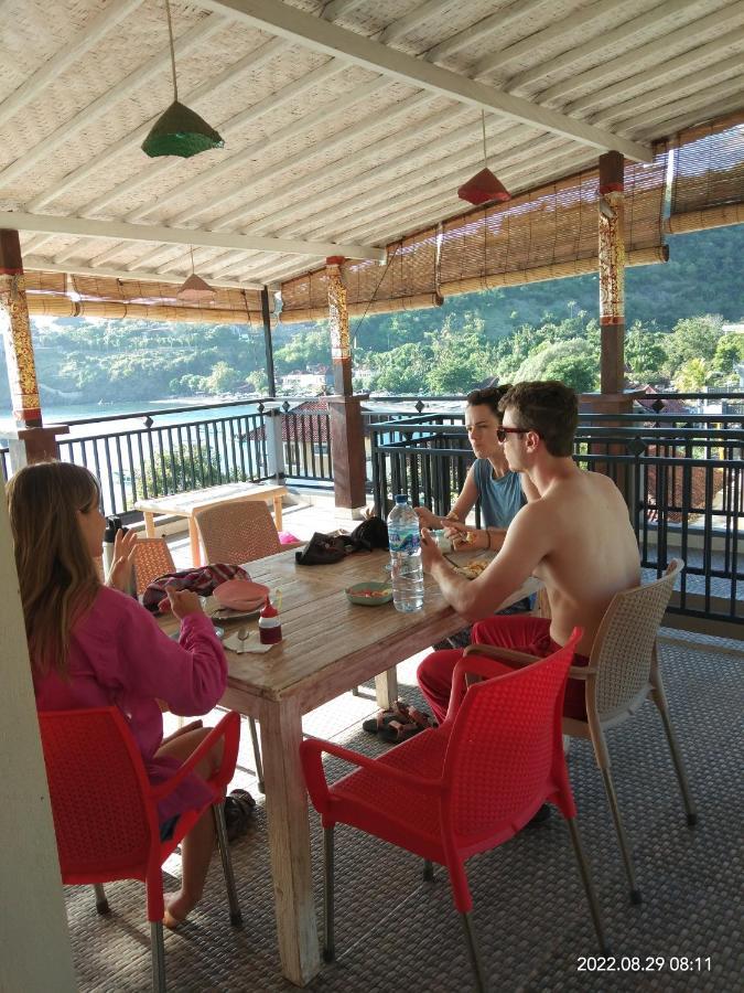Dharma Yoga Homestay Dan Hostel อาเม็ด ภายนอก รูปภาพ