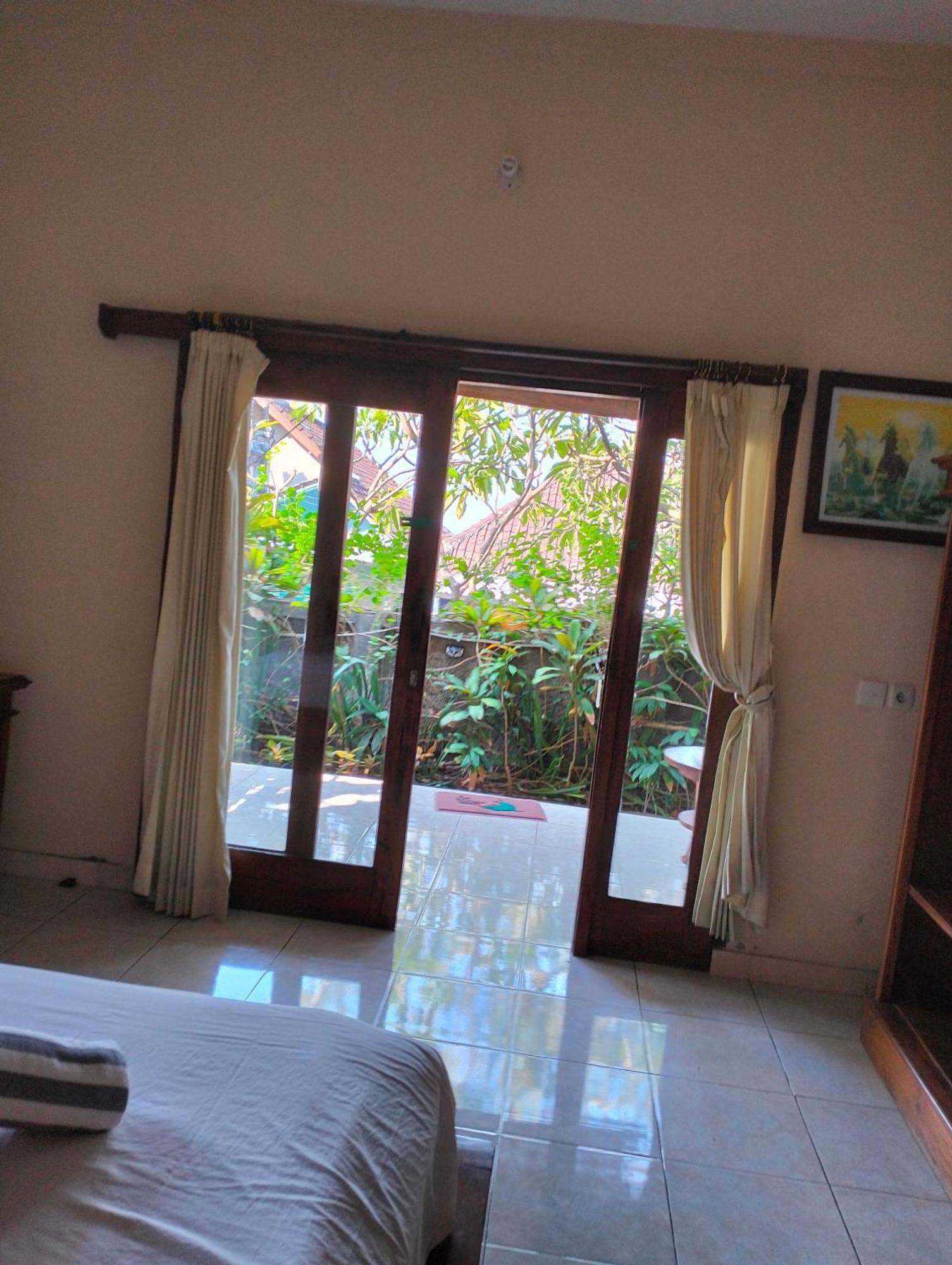 Dharma Yoga Homestay Dan Hostel อาเม็ด ภายนอก รูปภาพ